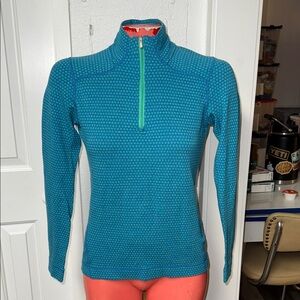 Smartwool Quarter Zip base layer ? Sweater ? Top shirt blouse sweater